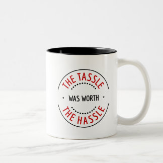 Taza del regalo de la graduación de la universidad