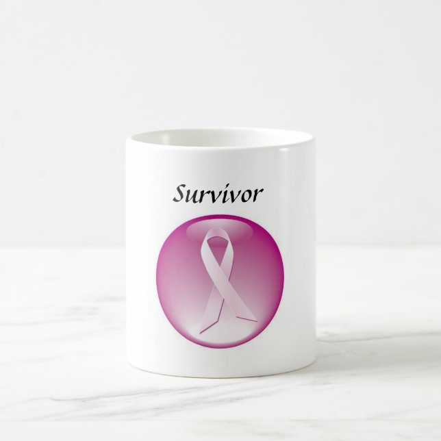 Taza del superviviente del cáncer de pecho (Centro)