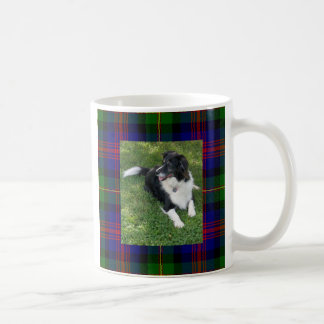 Taza del tartán del border collie