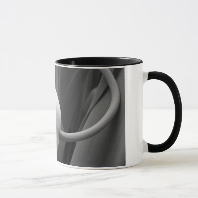 taza del tulipán del bw (Derecha)