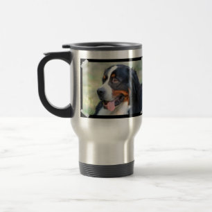 Taza del viaje del perrito de la montaña de