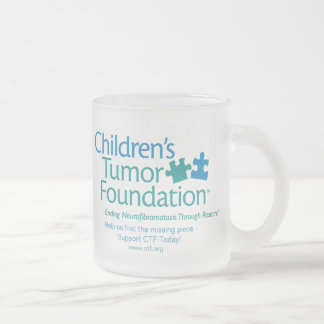 Taza del vidrio de la fundación del tumor de los