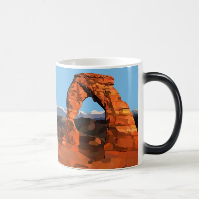 Taza delicada de la pintura del arco (Derecha)