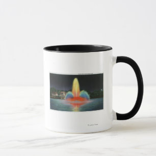 Taza Depósito de Highland Park iluminado en la noche