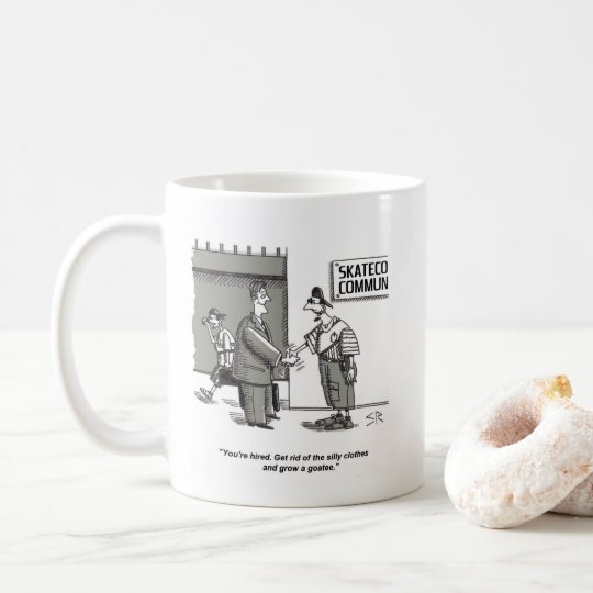 Taza derecha del dibujo animado de la ropa tonta