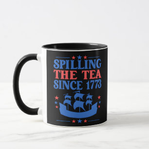 Taza Derrame El Té Desde 1773 El 4 De Julio Derramando