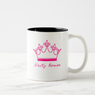 Taza desagradable de la mujer