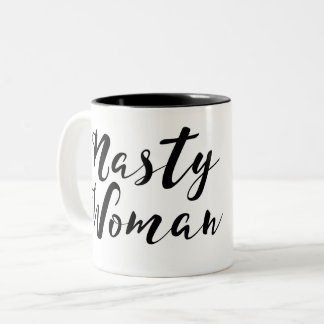 Taza desagradable de la mujer
