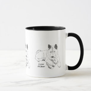 Taza dibujo de un lindo akita acurrucando oso de peluch