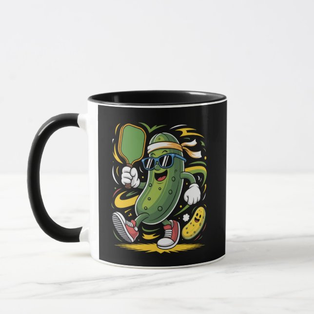 Taza Dill pickle jugando pickleball (Izquierda)
