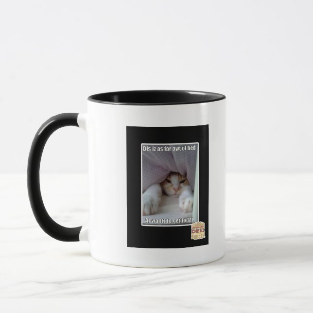Taza Dis está tan lejos de la cama... (Izquierda)