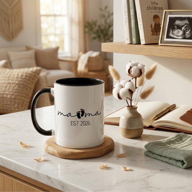 Taza Diseño de guión moderno del año de Mama Est (Subido por el creador)