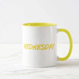 Taza Diseño de Letra Miércoles en Amarillo