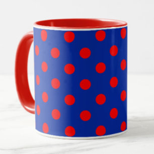 Taza Diseño de patrón de lunares azules sobre rojo