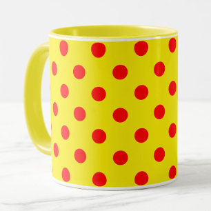 Taza Diseño de patrón de lunares rojos sobre amarillo