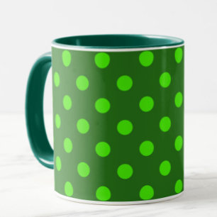 Taza Diseño de patrón de lunares verdes sobre verde osc