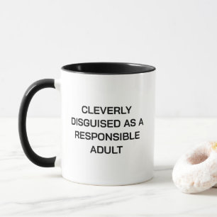 Taza Disfrazado inteligentemente como un cómico adulto