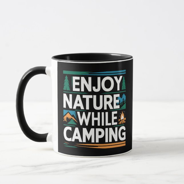 Taza Disfrutar de la naturaleza mientras acampa (Izquierda)