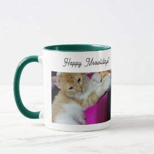 Taza divertida de Feliz Meowlidays para amantes de