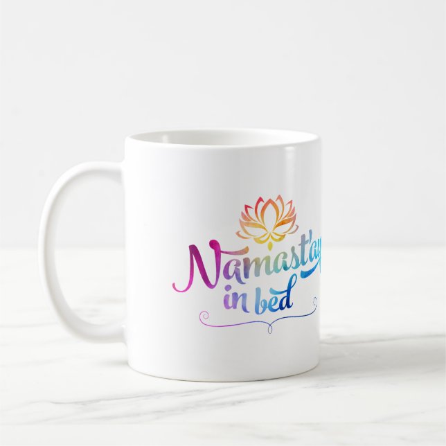Taza divertida de la cita de Namaste (Izquierda)