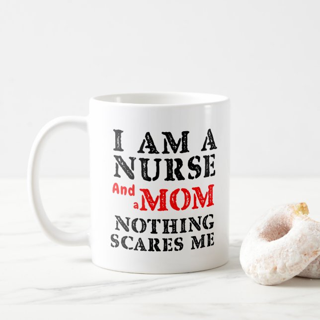 Taza divertida de la madre de la enfermera soy (Con donut)
