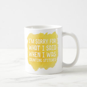 Taza divertida de la puntada de ganchillo