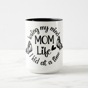 Taza divertida de la vida de mamá con diseño de ma