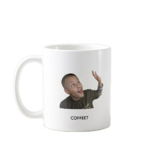 Taza divertida de meme de café – “¿Café? ¡Enseguid