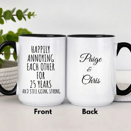 Taza divertida de plata del 25 aniversario para pa