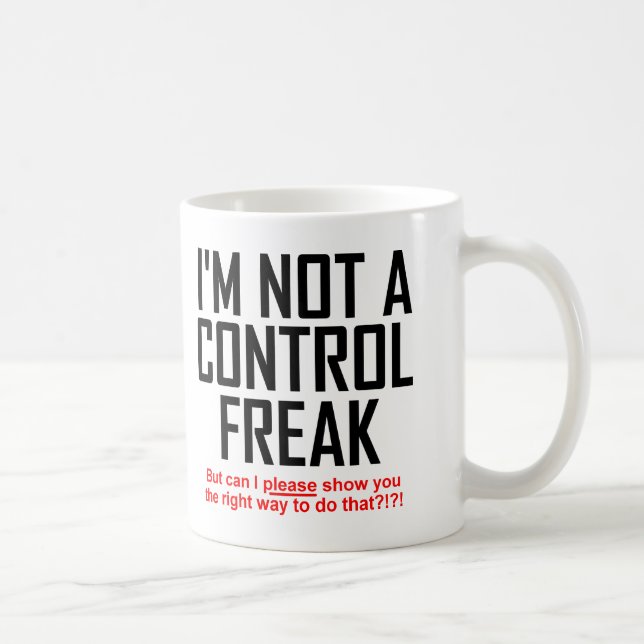 Taza divertida del obseso del control (Derecha)