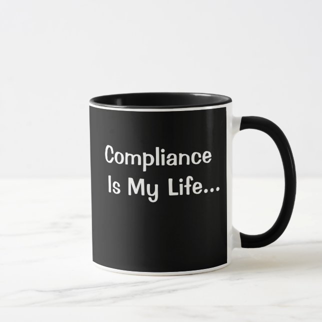 Taza Divertido discurso de Office: El cumplimiento es m (Derecha)