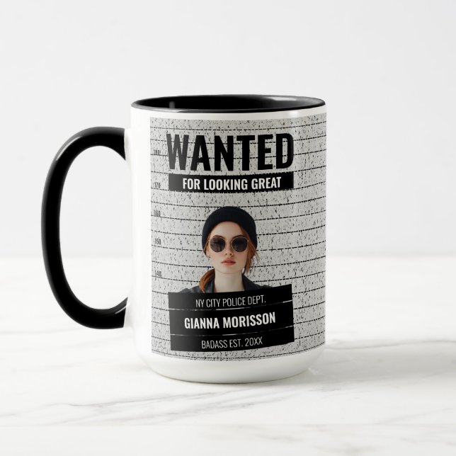 Taza Divertido Mugshot buscó el nombre y el texto perso (Izquierda)