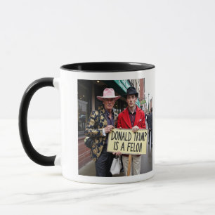 Taza Donald Trump es un delincuente