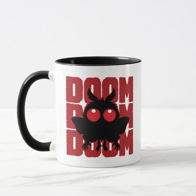Taza DOOM DOOM DOOM Kawaii Mothman Críptido (Izquierda)