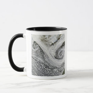 Taza Dos ciclones formados en tándem al sur de Islandi