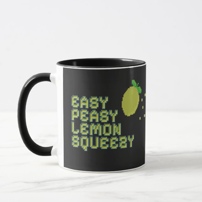 Taza Easy Peasy Lemon Squeezy - Pixel Art Negro Ga (Izquierda)