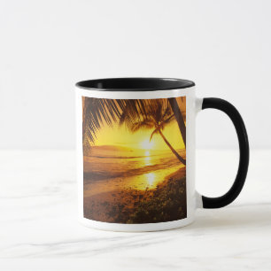 Taza EE. UU., Hawái, Maui, Atardecer colorido en un 2