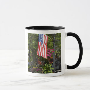 Taza EE. UU., Nueva York, Lewiston. Bandera estadounide