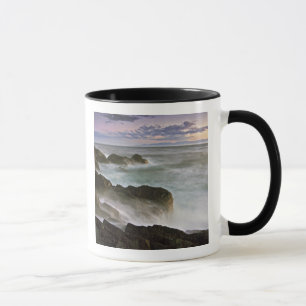 Taza EE. UU., Washington, Islas San Juan. Las olas choc
