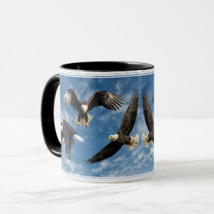 Taza El águila calva se eleva