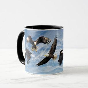 Taza El águila calva se eleva