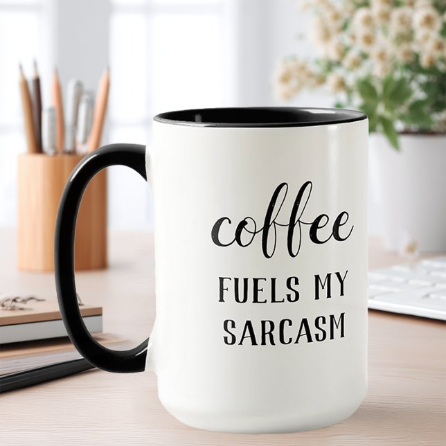 Taza El café aviva mi sarcasmo (Funny Coffee Fuels my Sarcasm mug)
