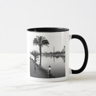 Taza El Cairo Egipto, a lo largo del río Nilo