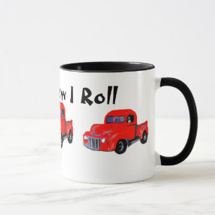 Taza El camión rojo viejo esto es cómo ruedo