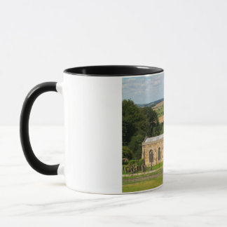 Taza El campo inglés representa el castillo de