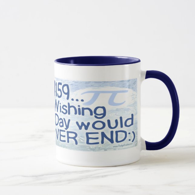 Taza El día del pi nunca termina por los estudios de (Derecha)