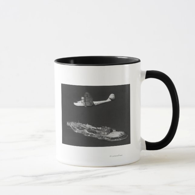 Taza El escalador chino panamericano sobrevolando (Derecha)