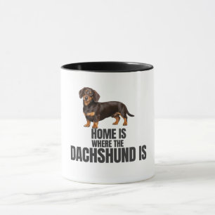 Taza El hogar es donde está el chocolate y el dachshund
