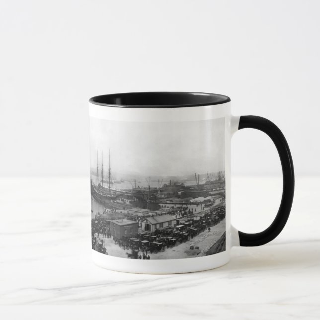 Taza El Lusitania llega (Derecha)