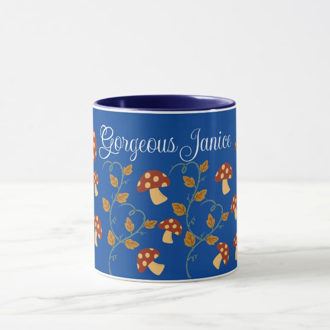 Taza El otoño deja el hongo hongo con un nombre editabl (Centro)